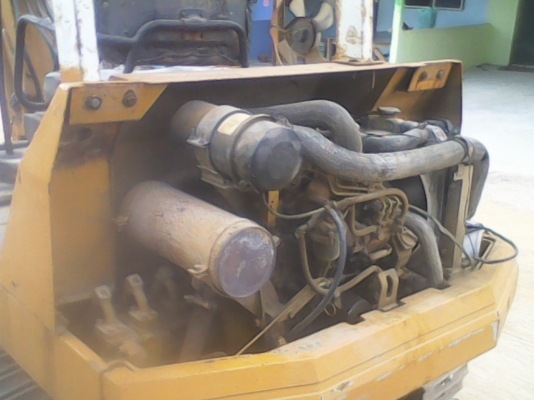 ขายแมคโครkomatshu pc15 ขายแมคโครkomatshu pc15