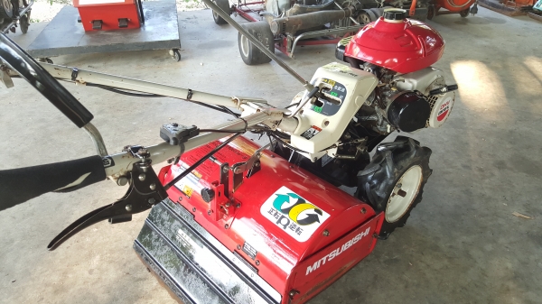 รถพรวนดิน รถพรวนดิน