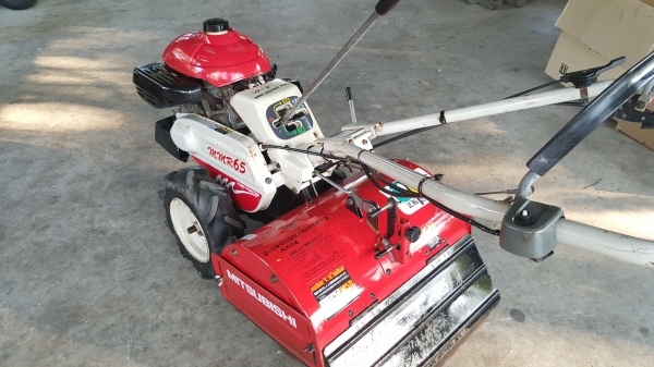 รถพรวนดิน รถพรวนดิน