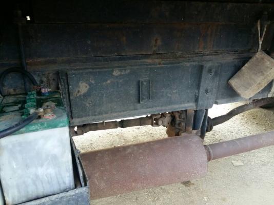 รถสิบล้อ isuzuร็อคกี้ เพลาเดียว เครื่อง 6BG เกียร์ร็อค ช่วงล่าง 195 เบรกจิฟฟี่พวงมาลัยเพาเวอร์ เครื่องดีคันซีสวย เอกสารพร้อมโอน