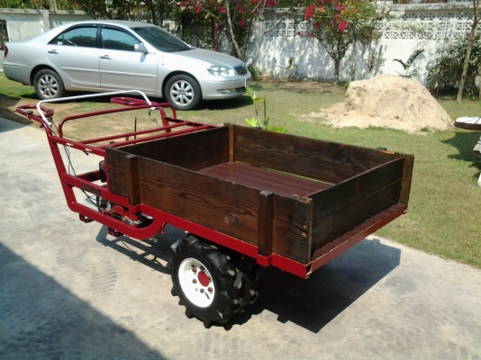 ขายรถบรรทุกล้อยาง เก่าญี่ปุ่น ราคาถูก