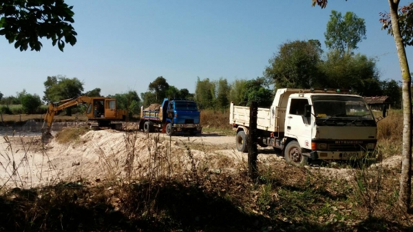 ขายด่วน KOMATSU PC60-2 เครื่องเดิมปั้มเดิม เครื่องดี ปั้มดี รถแรงเร็วทำงาน ไม่โหลด รถทำงานทุกวัน เอกสารสัญญาซื้อขาย