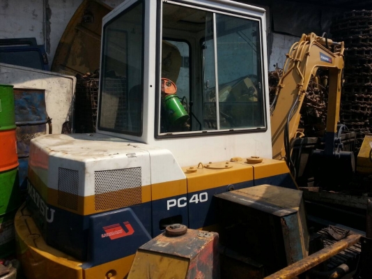 Komatsu Pc40-6 เครื่องเดิม ปั้มเดิม รถพร้อมใช้ ตู้เก๋งครบ เอกสารใบซื้อขาย