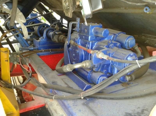 ขายรถเกี่ยวข้าวไทยเส็งยนต์ กระสอบ เครื่อง JO8C-210 แรง ตัวเดิน 10ht รอลเลอร์ 8 ลูก โซ่ 45 ข้อ ขายรถเกี่ยวข้าวไทยเส็งยนต์ กระสอบ เครื่อง JO8C-210 แรง ตัวเดิน 10ht รอลเลอร์ 8 ลูก โซ่ 45 ข้อ