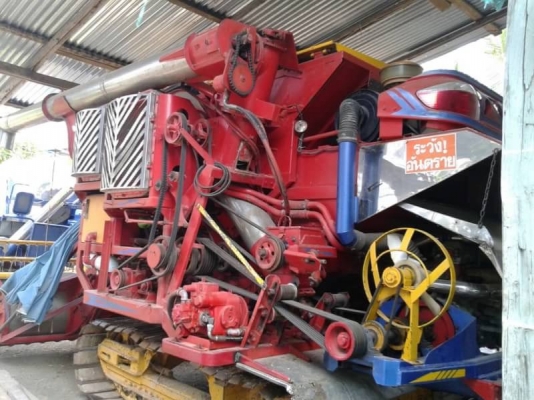 ขายรถเกี่ยวข้าว ไทยเส็งยนต์ พญามด เครื่อง JO8C turbo-240 แรง ตูนวด 6.5