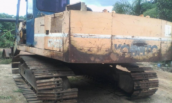 ขายโครงรถขุดโกเบล มาร์คทรู907 เครื่องไม่มี ส่วนอื่นครบ วางเครื่องใหม่ใช้ได้