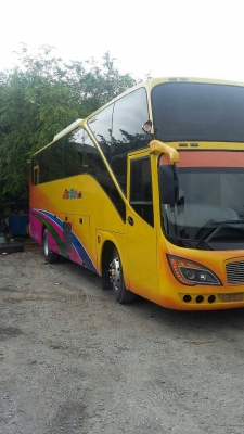 Bus Nissan ทั้งคัน