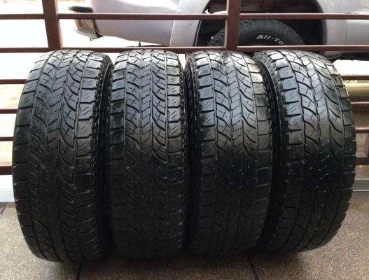 ยาง All Yokohama 235 75 15 ปลายปี13 ดอกเยอะ พร้อมใช้งาน ราคาไม่แพง
