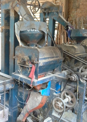 ขายด่วน เครื่องสีข้าวยนต์แสงไทย แบบ 2 หิน สภาพดีพร้อมสีข้าวได้เลยครับไม่มีปัญหา อุปกรณ์มีให้ครบพร้อม ราคาต่อรองได้ครับ