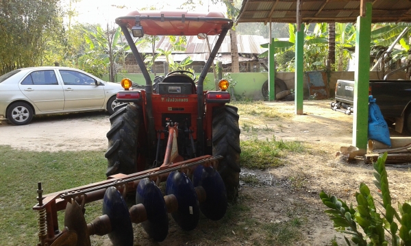 ขายรถไถคูโบต้า รุ่นL36 ปี 53 สภาพดีพร้อมใช้ อุปกรณ์ 4 ชิ้น  ใบมีดหน้า ผาน 5   โรตารี่  คาด  ราคาต่อรองได้