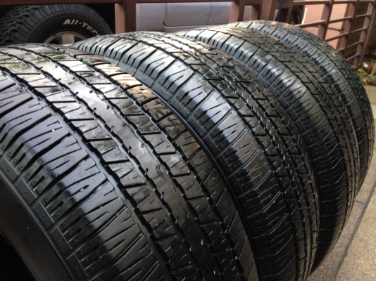 ยาง Maxxis 265 70 16 ปี12 ดอกเต็ม พร้อมใช้งาน ราคาไม่แพง