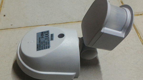 เครื่องตรวจจับความเคลื่อนไหว นำไปใช้เปิด - ปิดไฟแสงสว่าง หรือต่อให้เป็นเสียงเตือนดังๆเพื่อไล่ขโมยได้