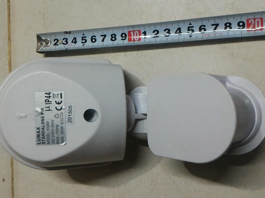 เครื่องตรวจจับความเคลื่อนไหว นำไปใช้เปิด - ปิดไฟแสงสว่าง หรือต่อให้เป็นเสียงเตือนดังๆเพื่อไล่ขโมยได้