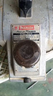 ลดราคาขาย กบไฟฟ้า Makita 1804N  เหลือ 4000