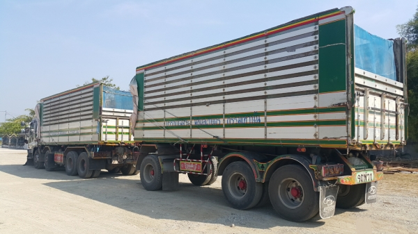 ขายรถพ่วง 24 ล้อ แม่-ลูก กระบะเนียมคอกเกษตรดั้ม อู่.ซุ้นชัย ISUZU จิก้า เครื่อง.6WA1-360 แรง เกียร์อีตั้น รถใช้งานอยู่ ราคา.1650000 สนรถสวยรีบจองด่วน