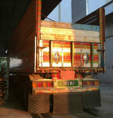 สิบล้อ อีซูซุ 320ปี49 แม่ลูก 3คาน ดั้มมีเนียมค็อกเกษตร สภาพเดิมๆสวยพร้อมใช้ เล่มทะเบียนพร้อมโอน มี2พ่วง ขายพ่วงละ 2,150,000บ ต่อรองได้ จ้า