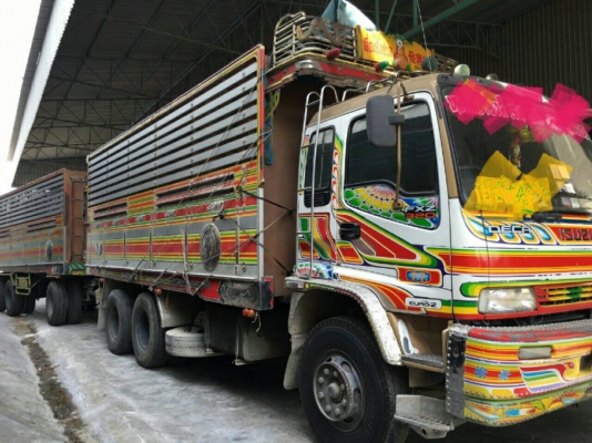 สิบล้อ อีซูซุ 320ปี49 แม่ลูก 3คาน ดั้มมีเนียมค็อกเกษตร สภาพเดิมๆสวยพร้อมใช้ เล่มทะเบียนพร้อมโอน มี2พ่วง ขายพ่วงละ 2,150,000บ ต่อรองได้ จ้า