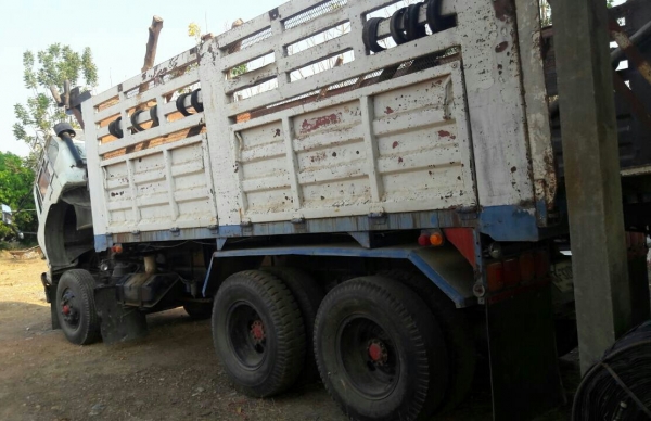 สิบล้อ ฮีโน่ KT725 EH700 ดั้ม 2เพา สโลส สภาพเดิมๆสวยพร้อมใช้ เล่มทะเบียนพร้อมโอน