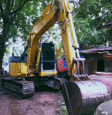 KOMATSU PC 128Us-2 บอดี้สวยเดิมๆดีทั้งคัน เอกสารใบอินวอยครบ เครื่องยนต์เดิมแห้งดีแรงดีไม่มีแตกเยิ้ม ปั๊มเดิมทำงานเร็วไม่มีโหลด ภายในห้องเก๋งสะอาดหอม แอร์เย็น ใช้งานงานทำงานคล่องสุดๆครับ ภายนอกบูมอาร์มไม่มีแตกไม่มีปะ ช่วงล่างเต็มดีประมาณ 75\% พร้อมใช้งาน รา