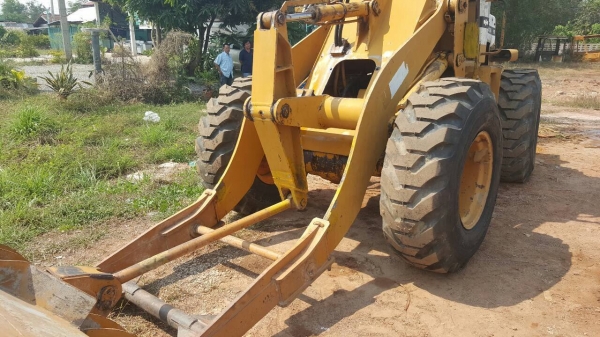 ขาย รถตัก KOMATSU 510 กรองคู่ สภาพพร้อมใช้งาน ต่อแขนเรียบร้อย ยางดี 4 เส้น ราคาต่อรองได้ ขาย รถตัก KOMATSU 510 กรองคู่ สภาพพร้อมใช้งาน ต่อแขนเรียบร้อย ยางดี 4 เส้น ราคาต่อรองได้