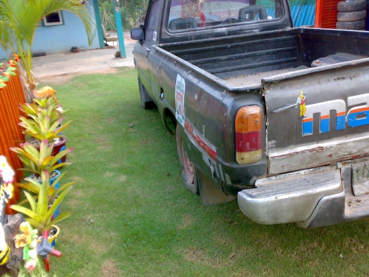 ขายมาสด้าน้อย เครื่่อง1300cc 4 เกียร์ ขายมาสด้าน้อย เครื่่อง1300cc 4 เกียร์