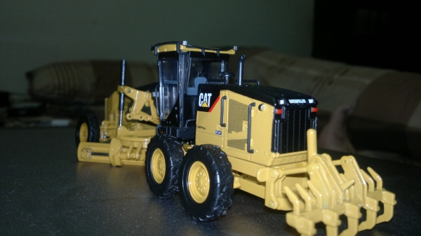 ขาย รถ caterpillar รุ่น 140M ขาย รถ caterpillar รุ่น 140M