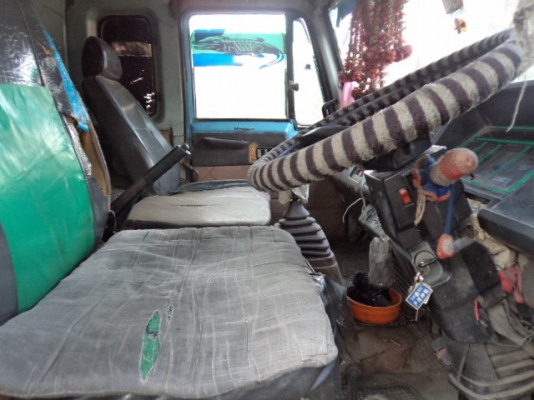 ขายรถ10ล้ออีซูซุร็อก ดั้มพื้นเรียบ เครื่อง180แรงม้า สภาพสวยพร้อมใช้