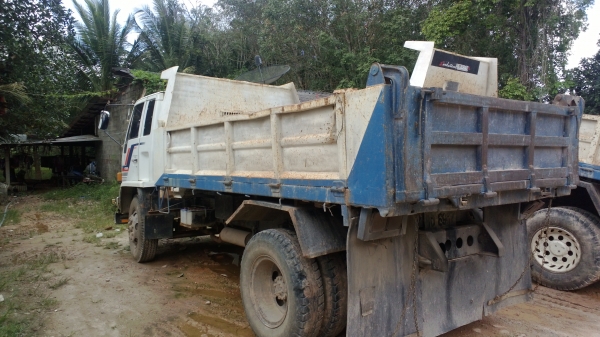 (มี2คัน..เหลือ1คัน)ขายแยกหรือเหมา 6ล้อดั้ม FTR11F ยาง9