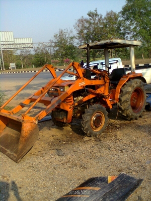 ขายรถไถ KUBOTA L-1 24R อุปกรณ์ผาน5 ที่ตัดหญ้า แขนตัก