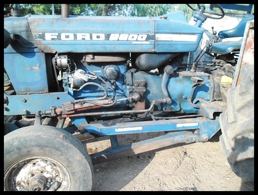 รถไถฟอร์ด 77 มีอุปกรณ์ 4 ชุด สภาพดี สวยมาก