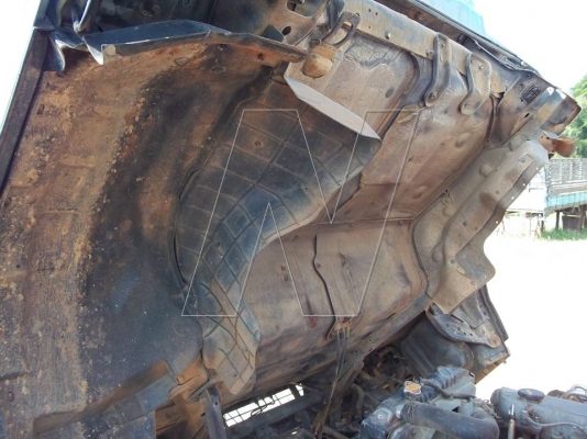 ขาย 6 ล้อ อีซุ NPR66PX5T 120 แรงม้า / ปี 40 / ยาง 8.25-16 ( รถห้างแท้ๆ! )