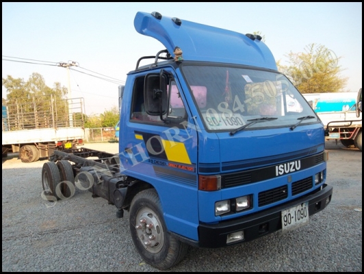 ขายด่วน รถบรรทุก 6 ล้อ ISUZU NPR 115 แรง รถห้างแท้ หัวคัซซี  สภาพเดิมๆ พร้อมใช้งาน ราคาสุดคุ้ม