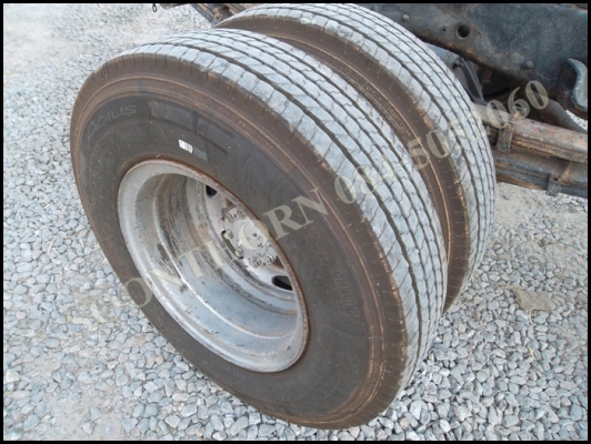 ขายด่วน รถบรรทุก 6 ล้อ ISUZU NPR 115 แรง รถห้างแท้ หัวคัซซี  สภาพเดิมๆ พร้อมใช้งาน ราคาสุดคุ้ม