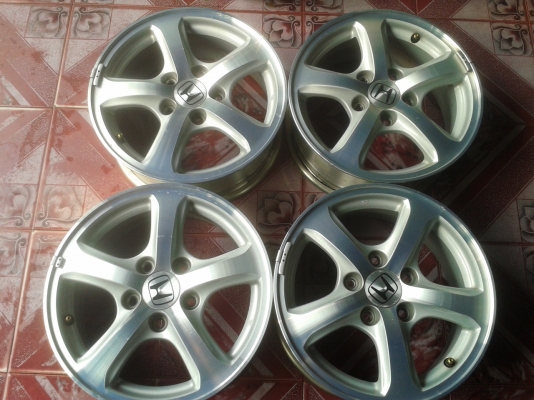 แม๊กCivic FD 5รู114 ยก4วง สวยๆ ขาย3,500บ.เท่านั้น!!!