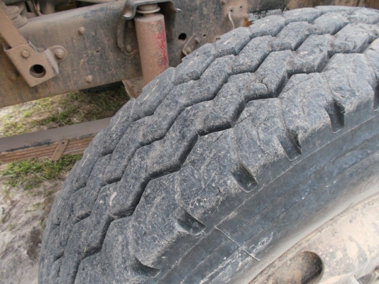 ขายด่วนรถสิบล้อหลงTDสองเผลาดั้ม195แรงม้า