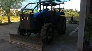 ขายรถไถFORDนิวฮอนแลนด์ TS90 เกียร์ข้างกรองเล็กสนใจโทร0819701072