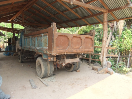 ขายด่วนรถดั้มกลาง 6 ล้อ