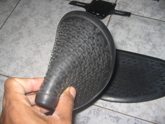 อะไหล่หมู92 95 ยางบิ่ลลี95 3800 ปลอกโชคเหล็ก 750  เสื้อสูบ92 500  ฝาได300 เฟืองสตาร์ต500