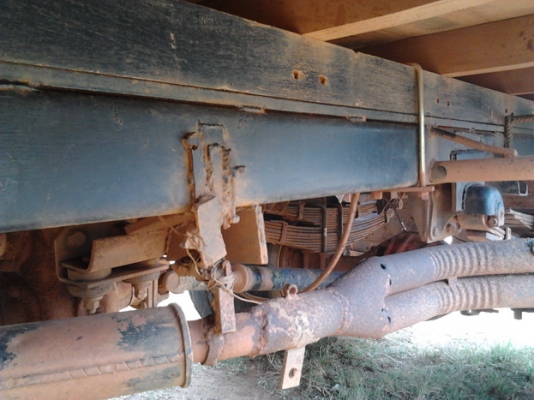 ขาย แต๋น6ล้อเครื่องยนต์ ช่วงล่างใหญ่ๆ วางเครื่องยนต์นิสสันTD2.5ฝาขาวแน่นๆ แรงดี ช่วงล่างเฟืองท้าย110NKR คัสซีหน้า5วางเหล็กเสริมบนพร้อม กระบะพื้นไม้คอกไม้สูง วางมาใหม่ไม่นาน กว้าง1.8ม.สูง1.7ม.ยาว3.0ม.ไม่มีผุไม่มีหัก สโลว์พร้อมลุย ยางดี พร้อมใช้ พร้อมลุยงาน