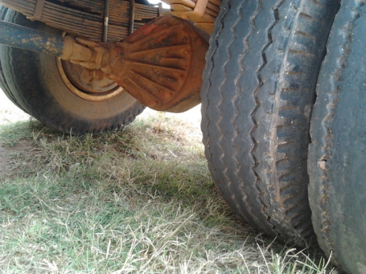 ขาย แต๋น6ล้อเครื่องยนต์ ช่วงล่างใหญ่ๆ วางเครื่องยนต์นิสสันTD2.5ฝาขาวแน่นๆ แรงดี ช่วงล่างเฟืองท้าย110NKR คัสซีหน้า5วางเหล็กเสริมบนพร้อม กระบะพื้นไม้คอกไม้สูง วางมาใหม่ไม่นาน กว้าง1.8ม.สูง1.7ม.ยาว3.0ม.ไม่มีผุไม่มีหัก สโลว์พร้อมลุย ยางดี พร้อมใช้ พร้อมลุยงาน