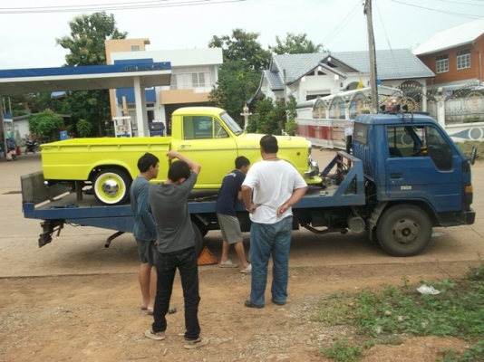 ขายดัทสัน 320 เกียร์คอ   ขายเเล้วครับขอบคุณทางเวปมากเลยครับ