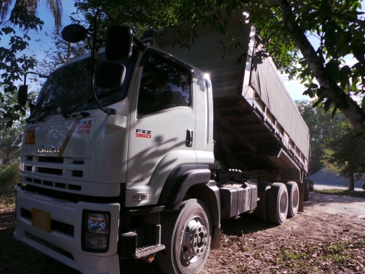 ISUZU FXZ360 ปี 55 มีระบบพ่วงค่ะ ISUZU FXZ360 ปี 55 มีระบบพ่วงค่ะ