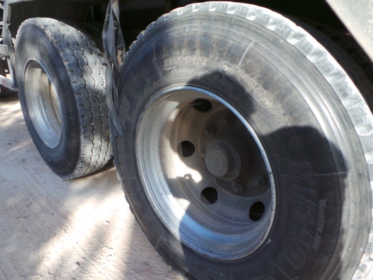 ISUZU FXZ360 ปี 55 มีระบบพ่วงค่ะ ISUZU FXZ360 ปี 55 มีระบบพ่วงค่ะ