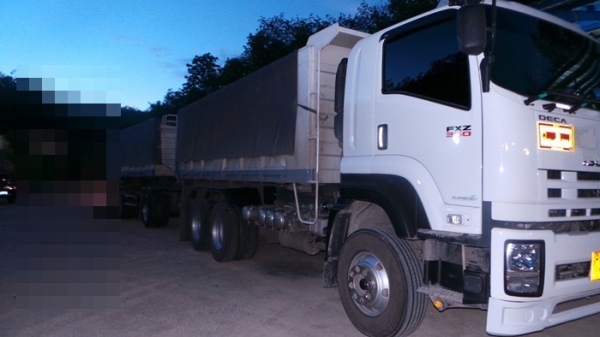 ISUZU FXZ360 ปี 55 มีระบบพ่วงค่ะ ISUZU FXZ360 ปี 55 มีระบบพ่วงค่ะ