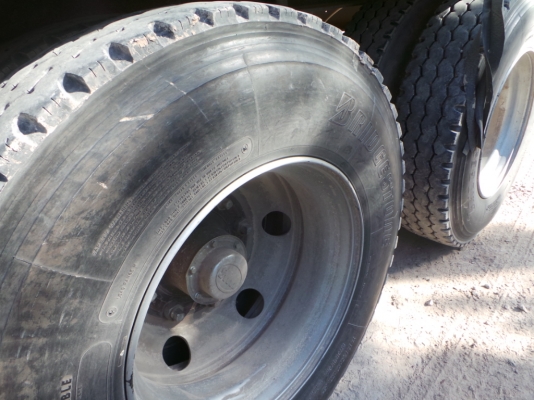 ISUZU FXZ360 ปี 55 มีระบบพ่วงค่ะ ISUZU FXZ360 ปี 55 มีระบบพ่วงค่ะ