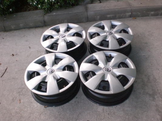 ขายล้อกระทะ New vios พร้อมฝาครับ ราคา 1,500 บาท