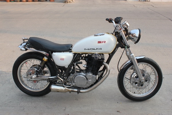 ขาย SR400 อินวอยล์ แต่งเต็ม เครื่องใช้ดี พร้อมใช้งาน