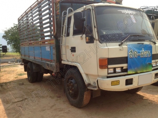 รถบรรทุก 6 ล้อ ยี่ห้อ ISUZU 145 แรงม้า // ติดต่อเจ้าของโดยตรง คุณปรีชา 086-879-5551