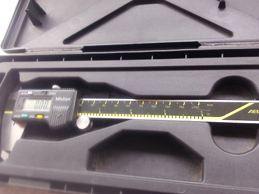 เวอร์เนียดิจิตอล mitutoyo 6 นิ้ว มือสองสภาพเยี่ยมพร้อมใช้งาน