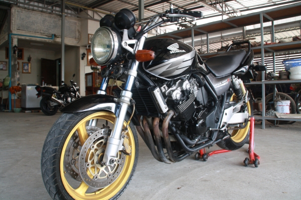 ขาย CB 400 เทค 1 ปี 2000 สรรพสามิตแท้ เครื่องดี 96000